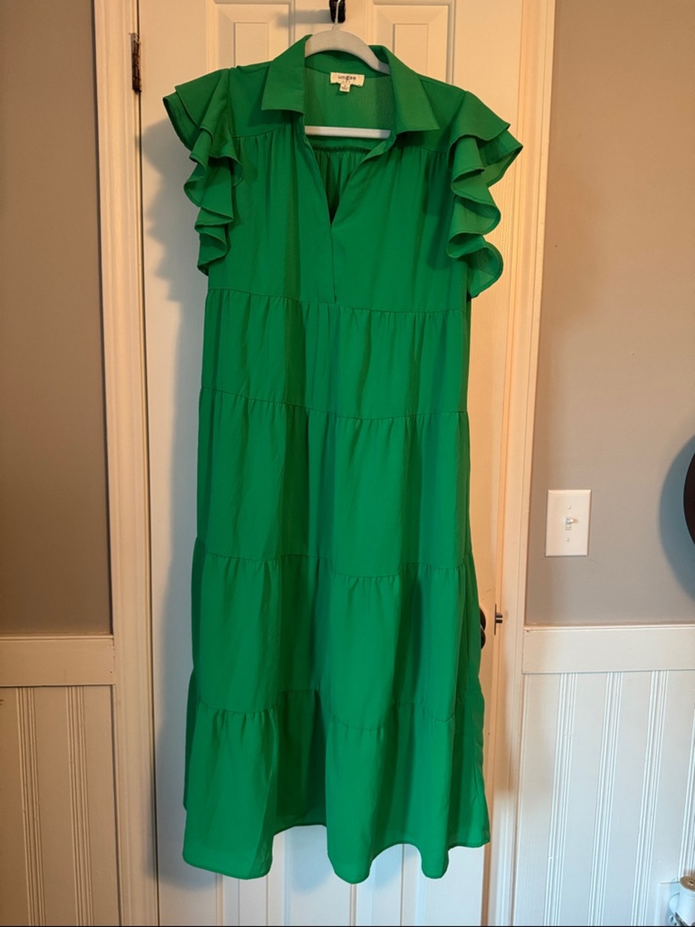 Umgee NWOT Green Tiered Maxi Dress with Ruffle Sleeves (13)